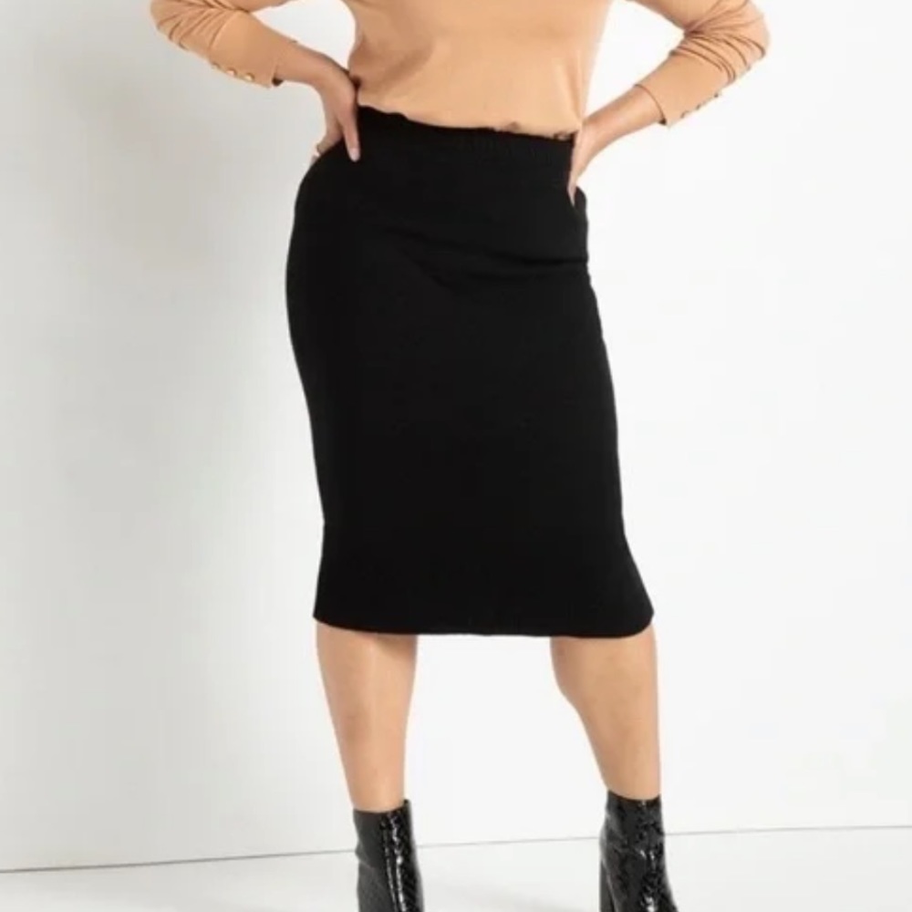 ELOQUII Women’s Plus Black Short Business Casual Stretchy Pencil Midi Skirt 18
